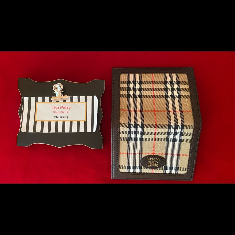 Vintage Burberry Card Case- Unisex - Picture 2 of 6